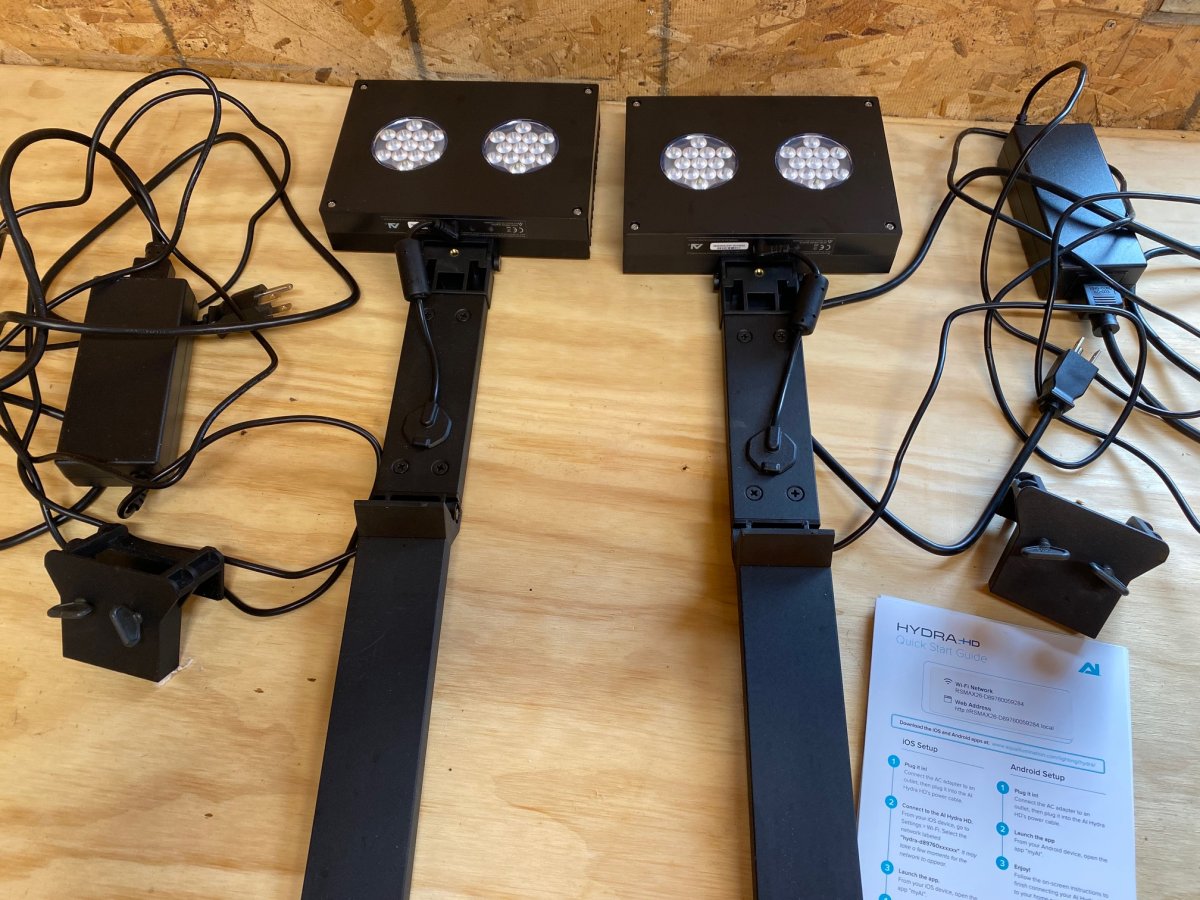 Illinois - Lighting - 2 - AI Hydra 26 HD Led lights with arm and mount |  REEF2REEF Saltwater and Reef Aquarium Forum